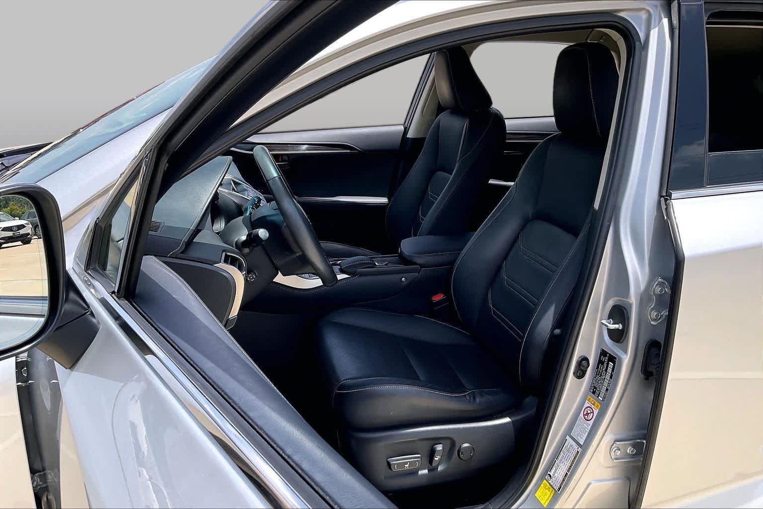 Used 2015 Lexus NX 200t FWD w/ Luxury Package image 7