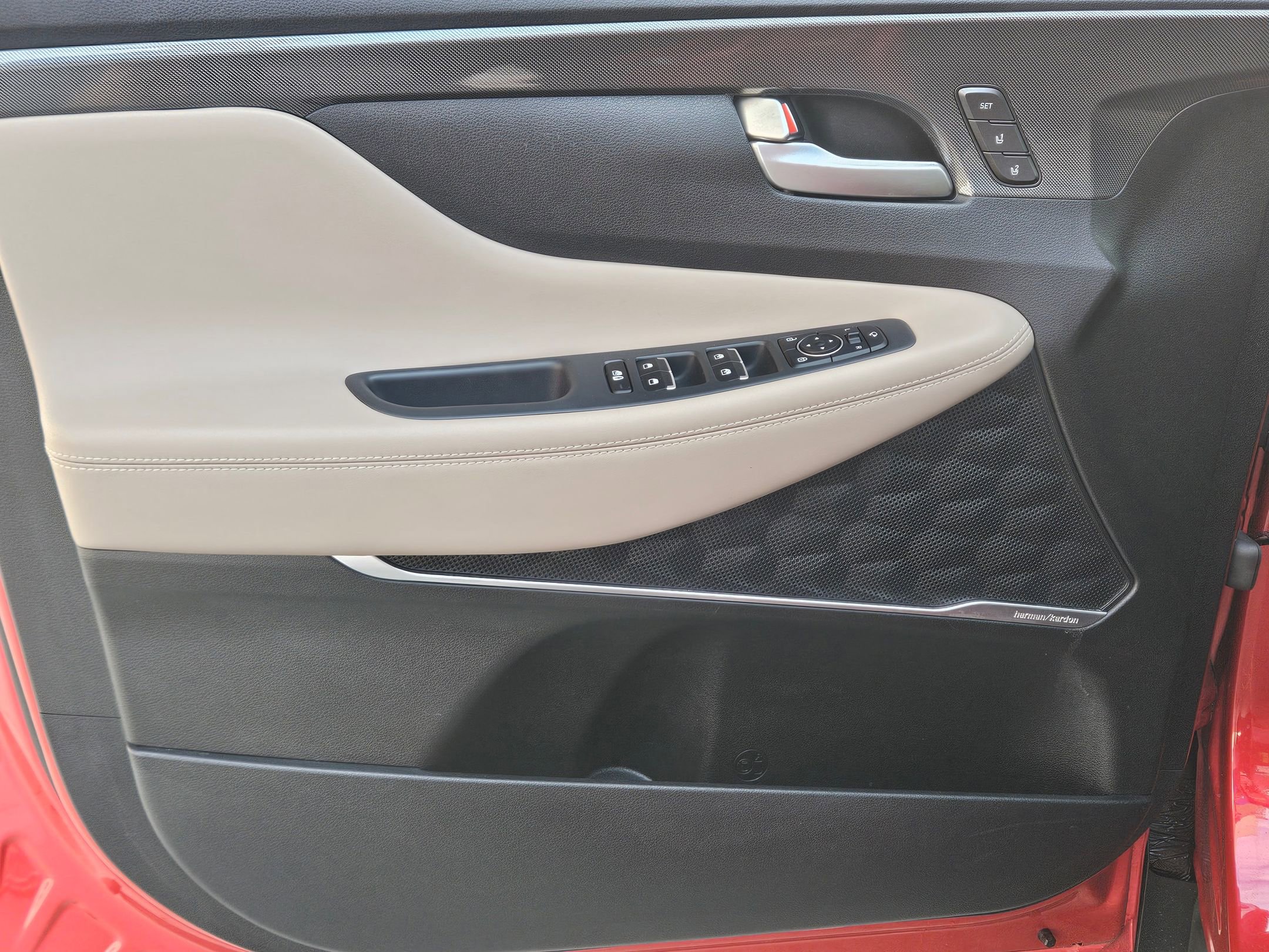 Used 2022 Hyundai Santa Fe Limited image 17