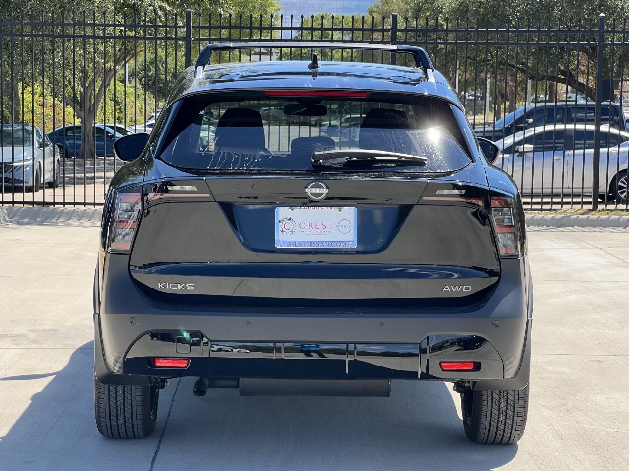 New 2027 Nissan Kicks SR AWD/4WD image 5