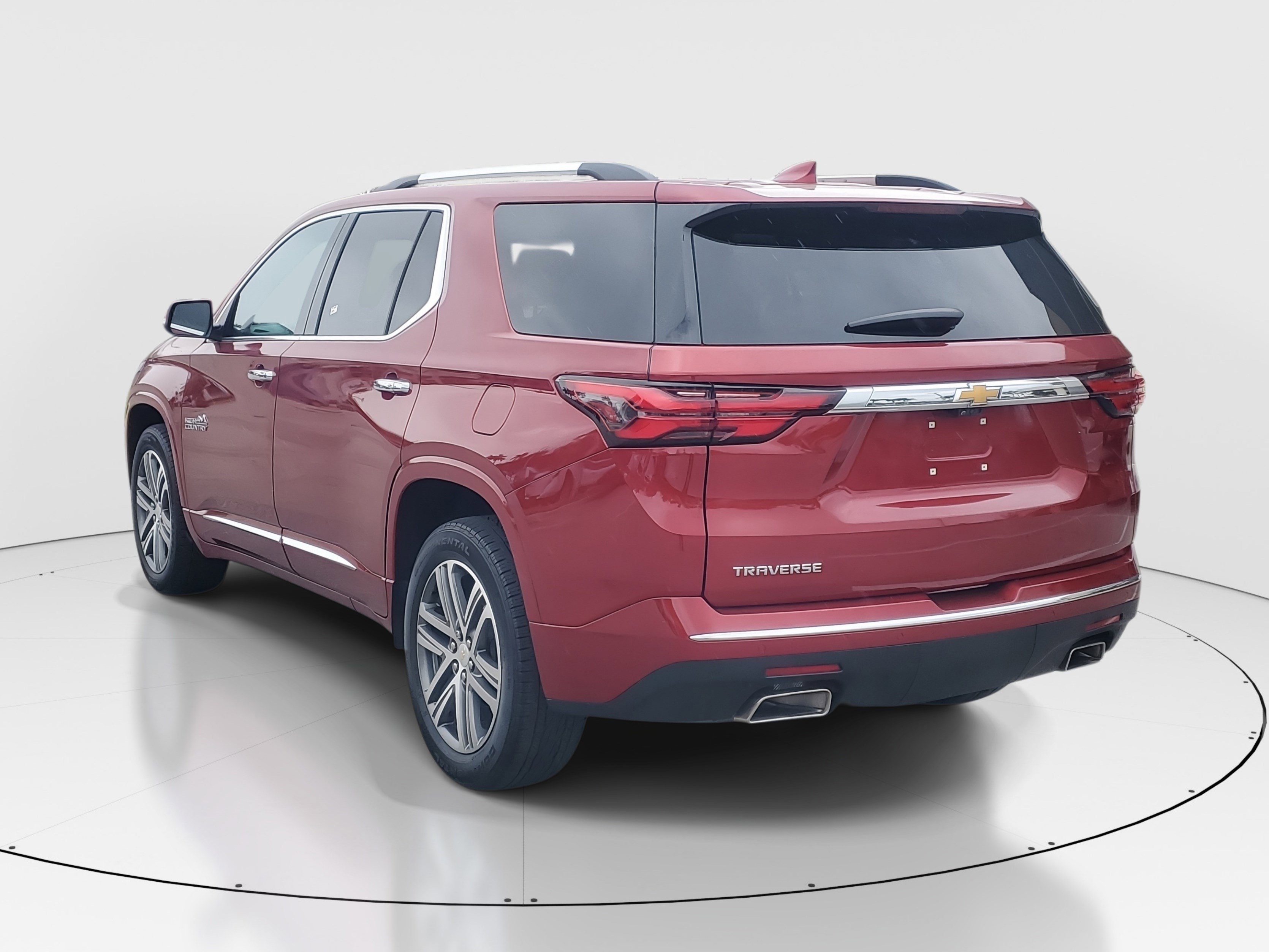 Used 2023 Chevrolet Traverse High Country image 5