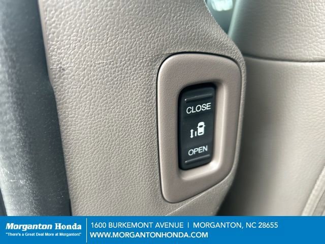 Used 2016 Honda Odyssey EX-L image 28