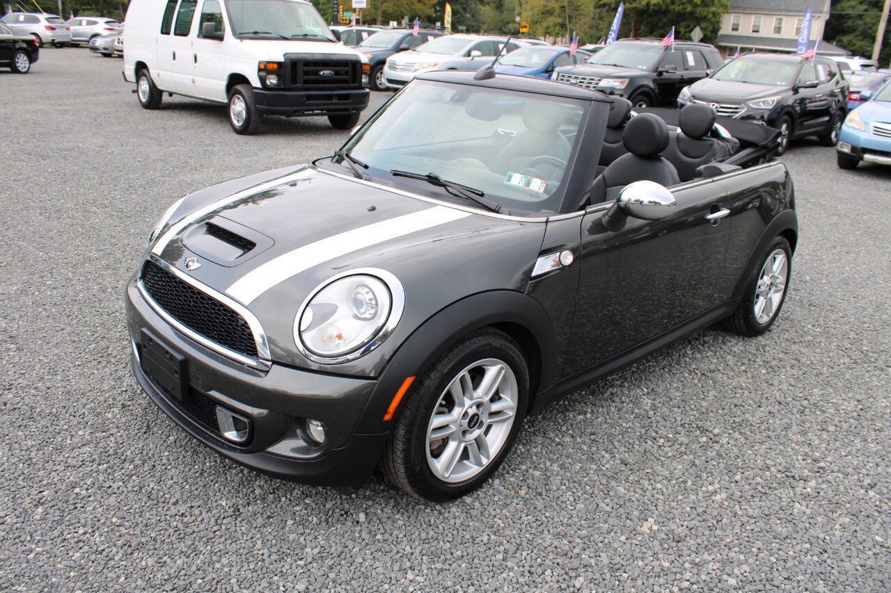 Used 2011 MINI Cooper S FWD image 2