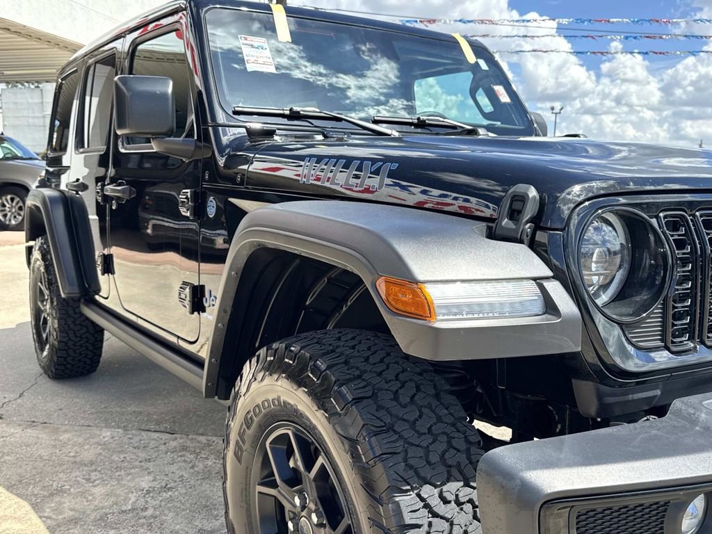 Used 2024 Jeep Wrangler Unlimited image 18