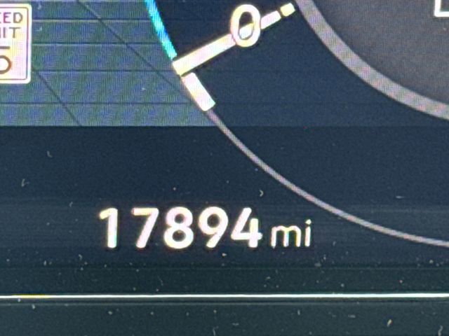 Used 2024 Volkswagen Atlas SEL Premium R-Line image 11