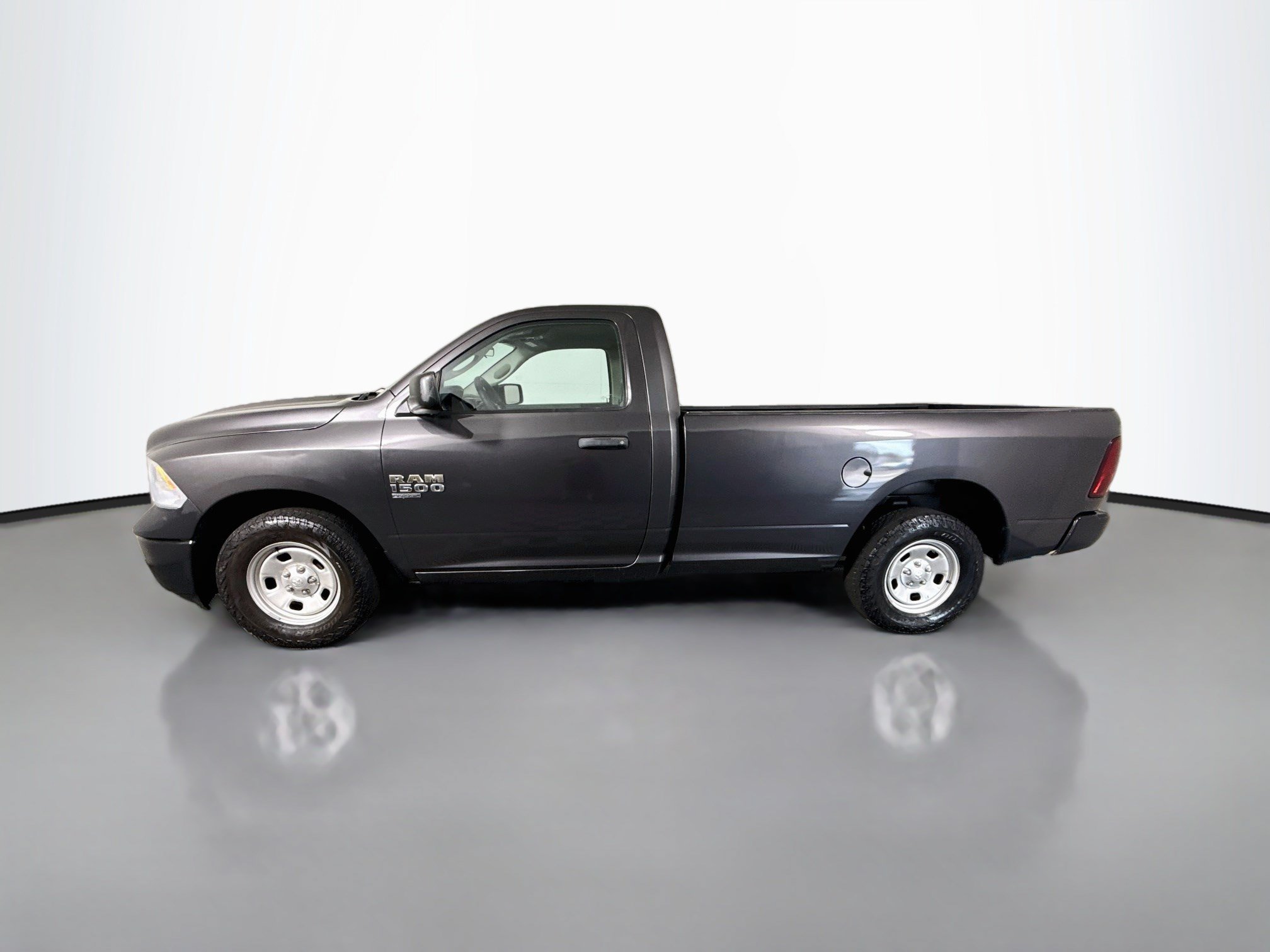 Used 2019 RAM 1500 Tradesman w/ Popular Equipment Group RWD image 6
