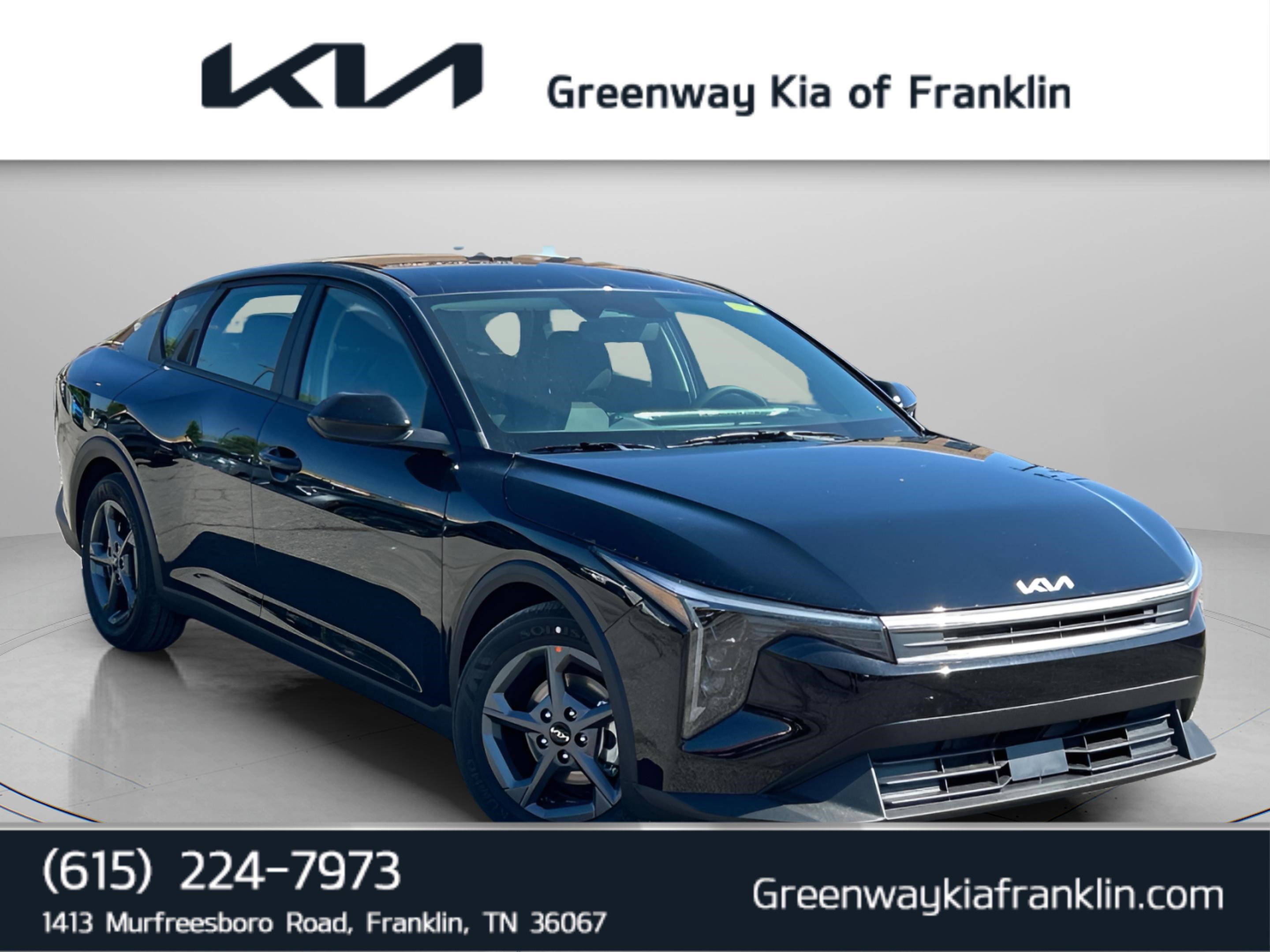 New 2025 Kia K4 LXS image 1