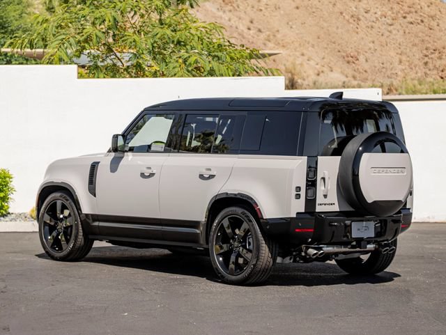 New 2026 Land Rover Defender 110 X-Dynamic SE AWD/4WD image 9