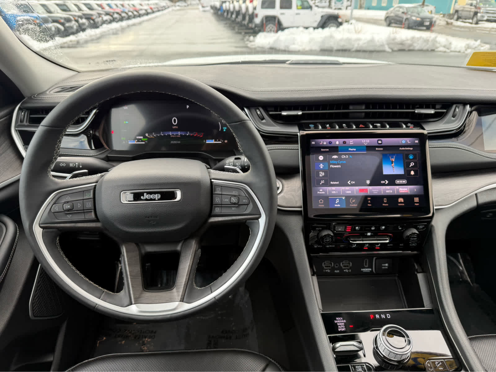 Used 2023 Jeep Grand Cherokee 30th Anniversary image 14