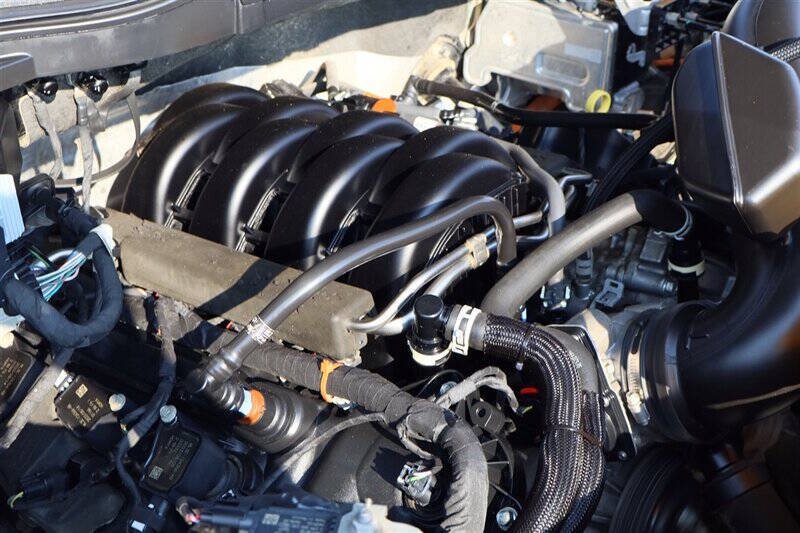 Used 2023 Ford F150 Lariat w/ Equipment Group 502A High AWD/4WD image 11