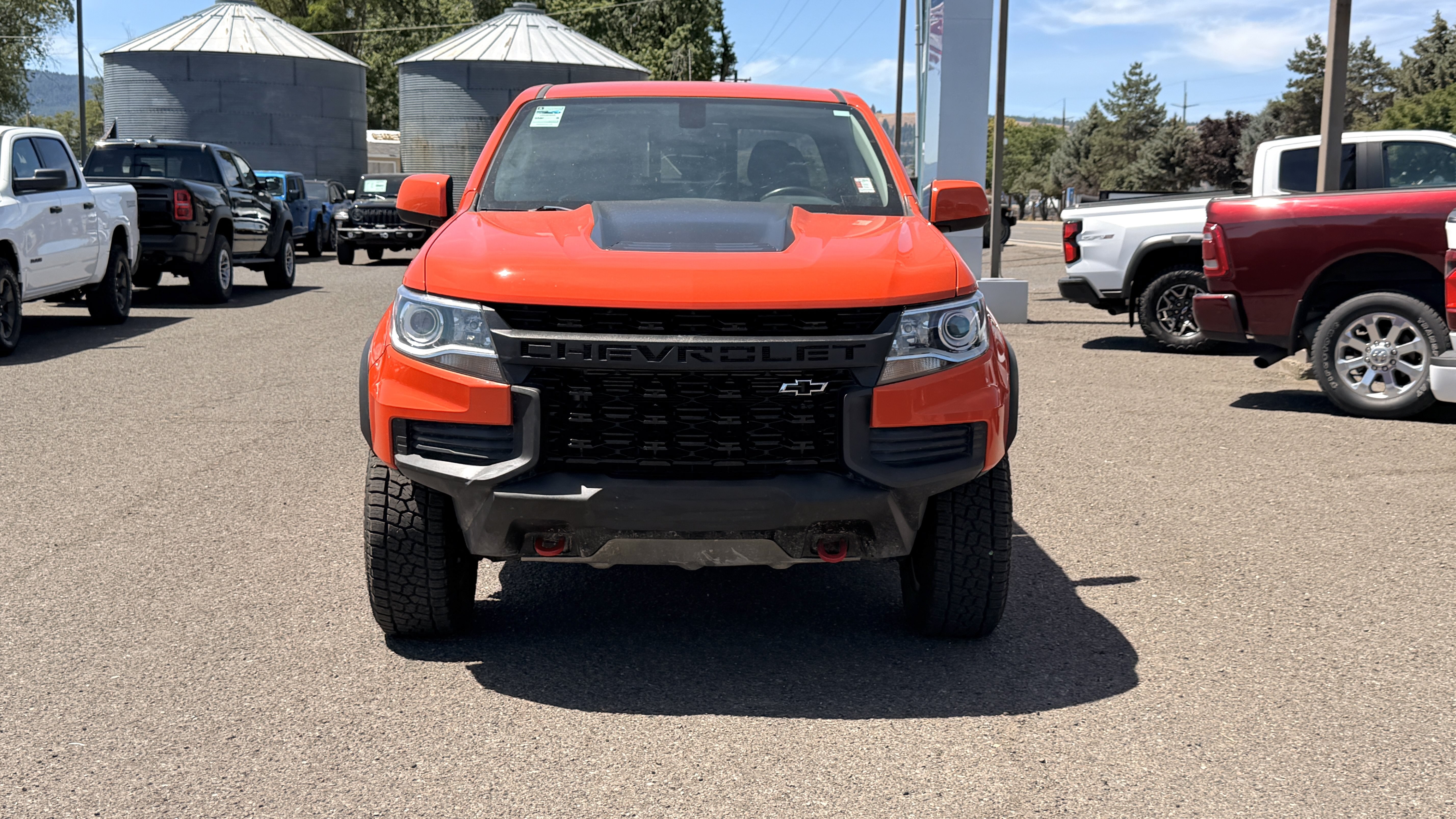 Used 2021 Chevrolet Colorado ZR2 AWD/4WD image 2