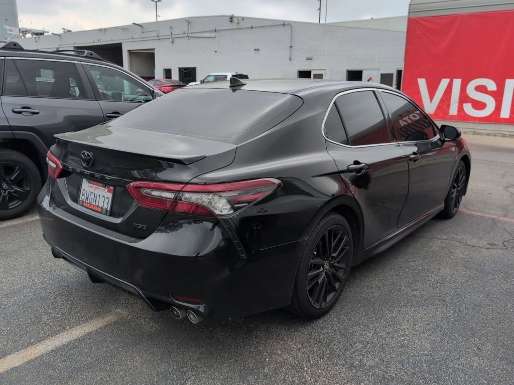 Used 2021 Toyota Camry XSE image 4