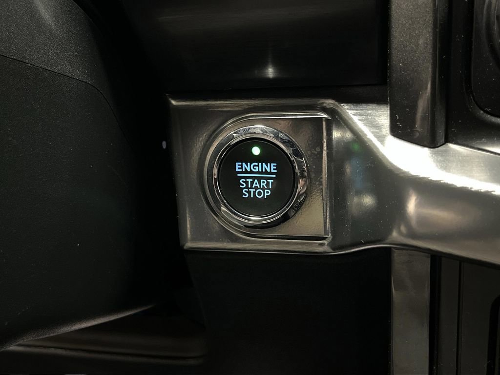 Used 2023 Ford F150 Lariat w/ Equipment Group 502A High image 24