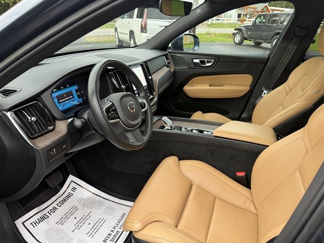 Used 2022 Volvo XC60 B6 Inscription w/ Advanced Package AWD/4WD image 8
