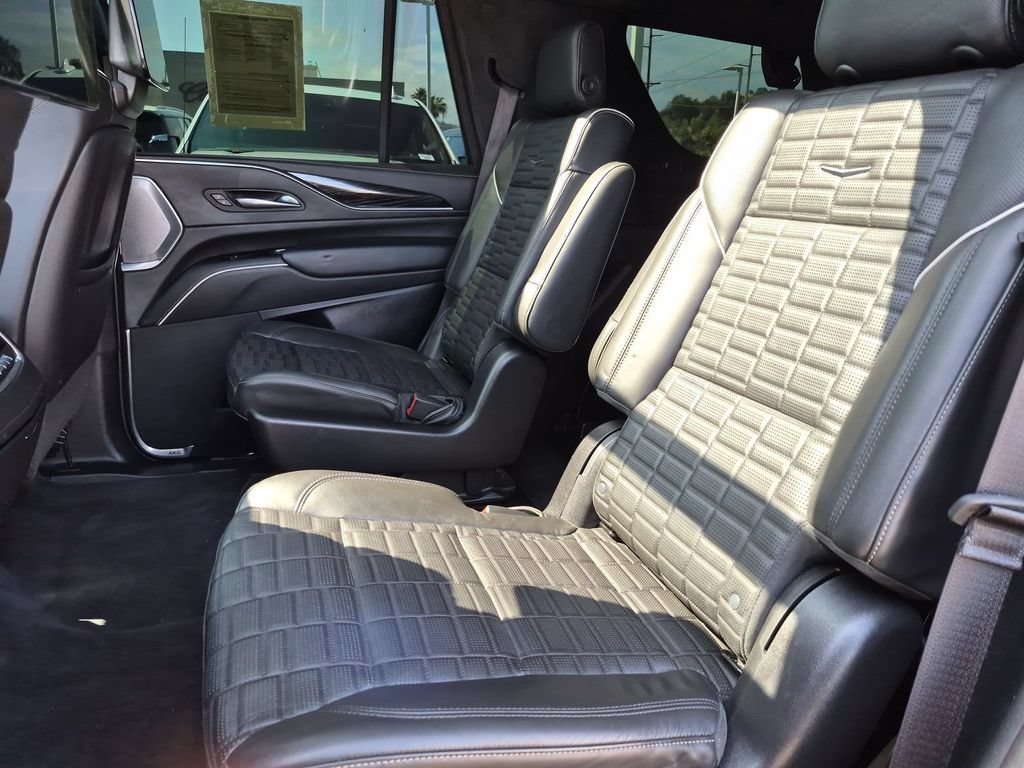 Certified 2023 Cadillac Escalade V AWD/4WD image 18