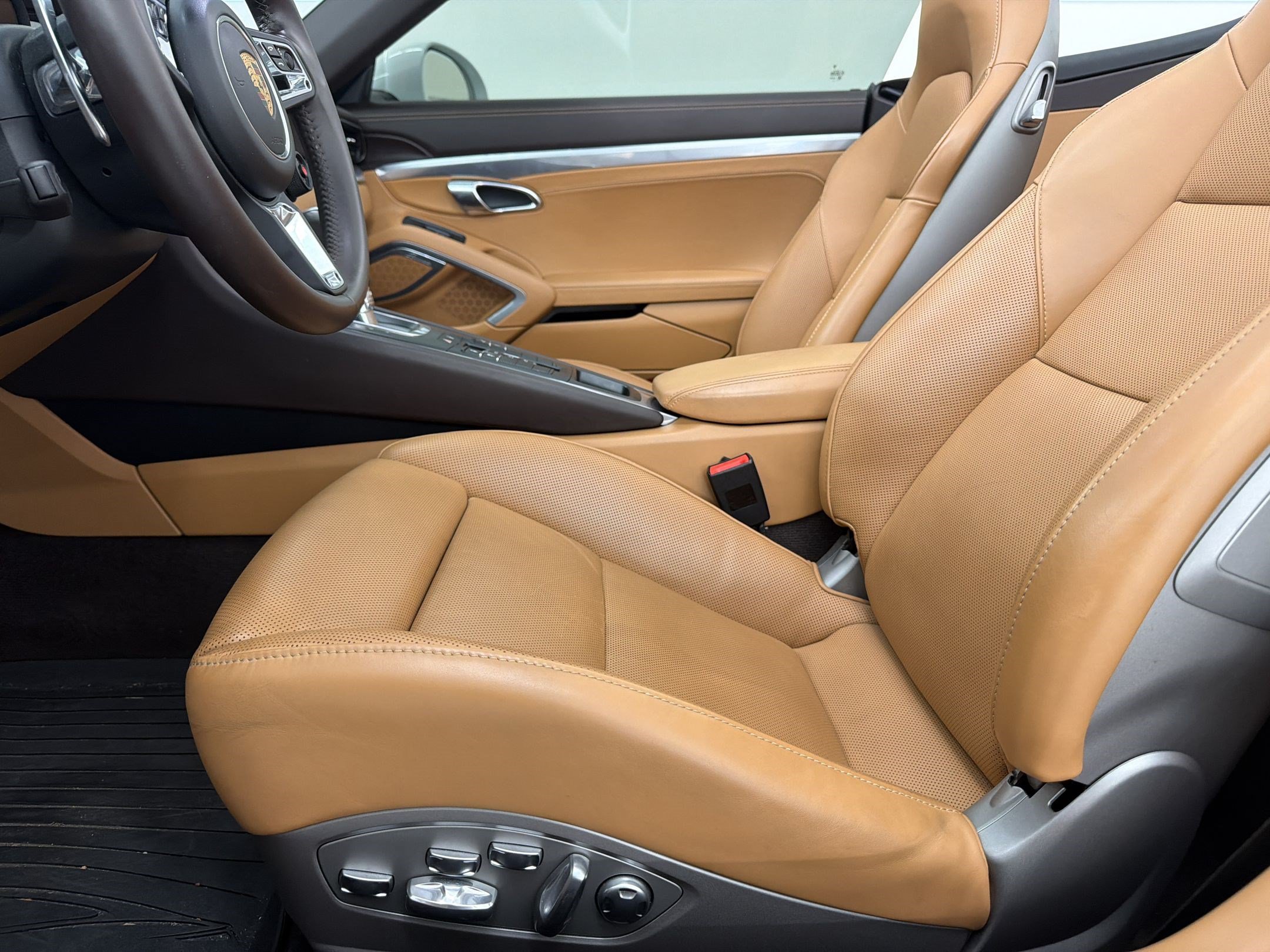 Certified 2017 Porsche 911 Turbo AWD/4WD image 5