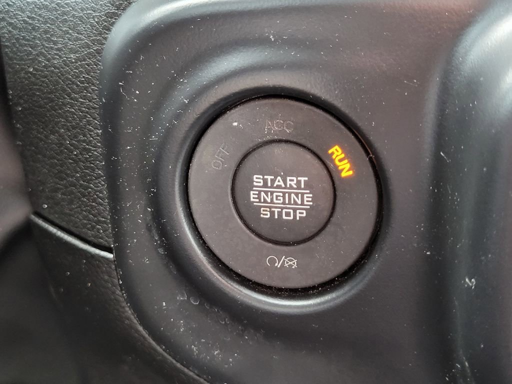 Used 2023 Jeep Wrangler Unlimited Sahara w/ Cold Weather Group image 34