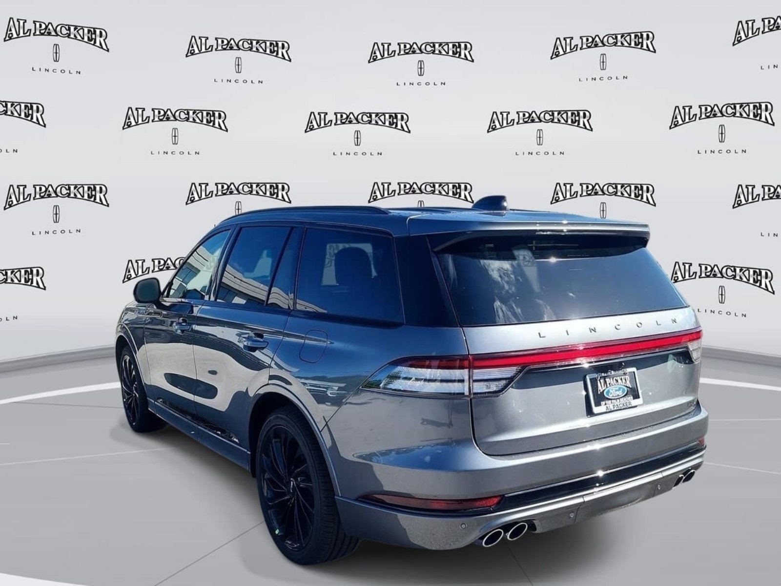 New 2027 Lincoln Aviator Reserve w/ Jet Appearance Package RWD image 3