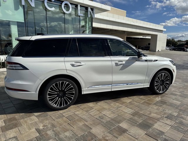 New 2026 Lincoln Aviator Black Label w/ Dynamic Handling Package image 2