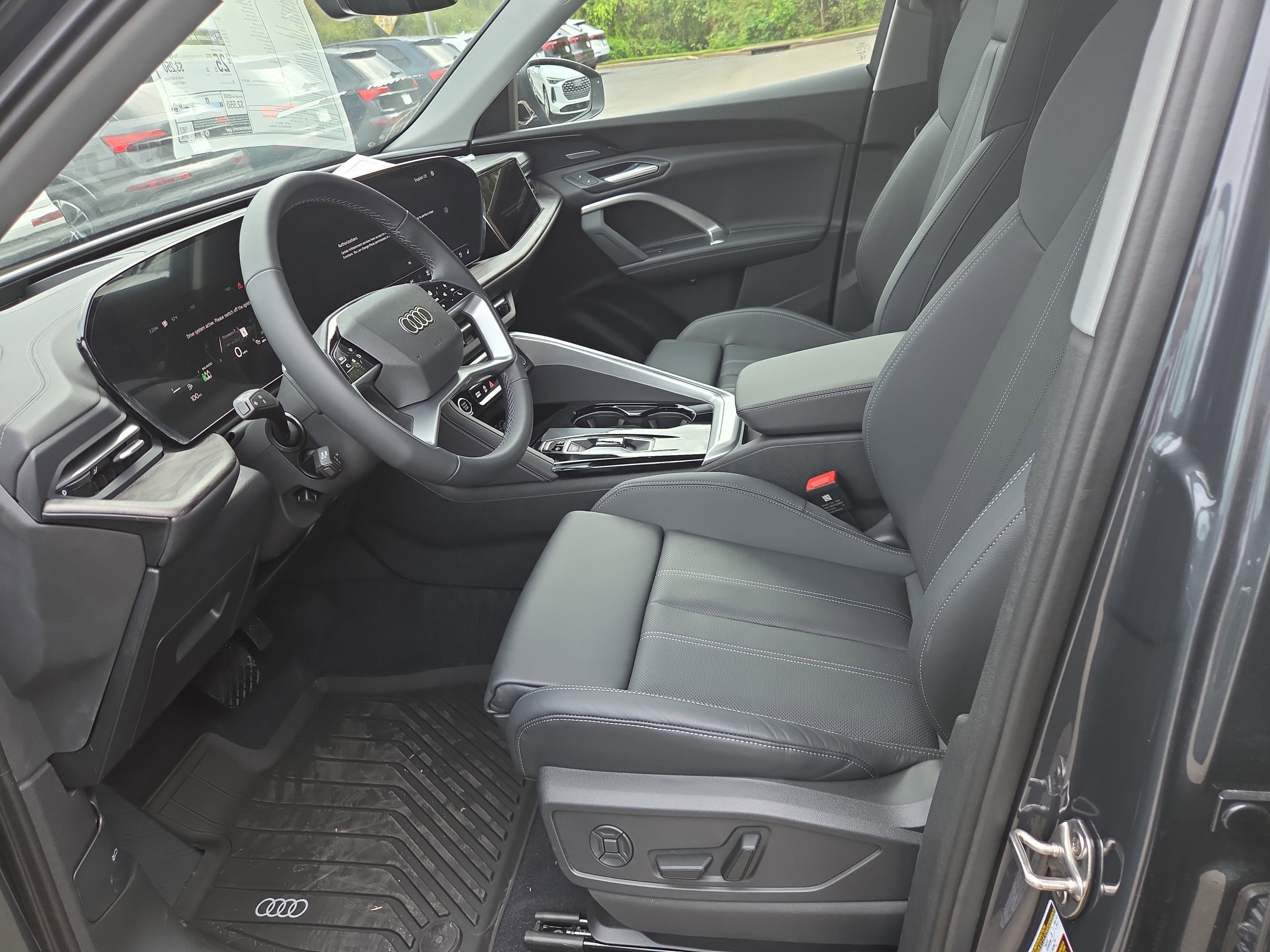 New 2025 Audi Q5 Prestige image 4