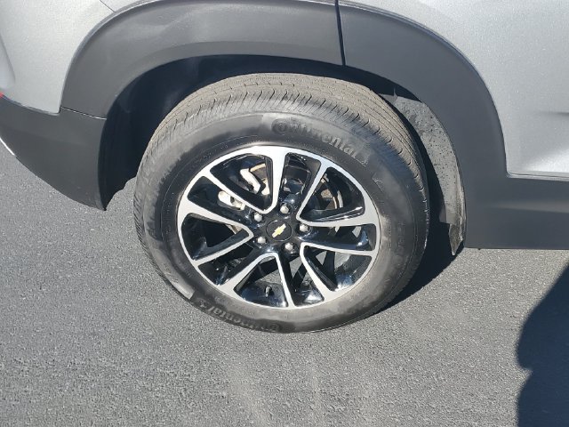 Certified 2024 Chevrolet TrailBlazer LT w/ Convenience Package FWD image 5