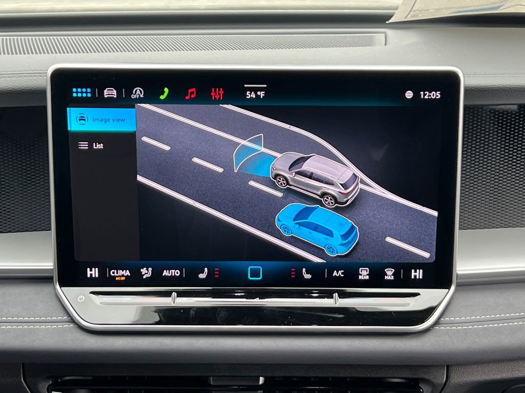 New 2026 Volkswagen Tiguan SE R-Line image 19