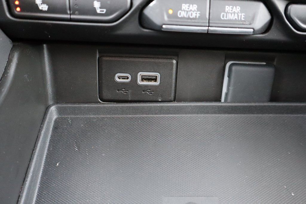 Used 2024 Chevrolet Tahoe RST image 13