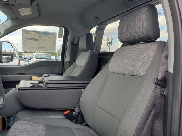 New 2023 Ford F550 4x4 Regular Cab Super Duty image 11