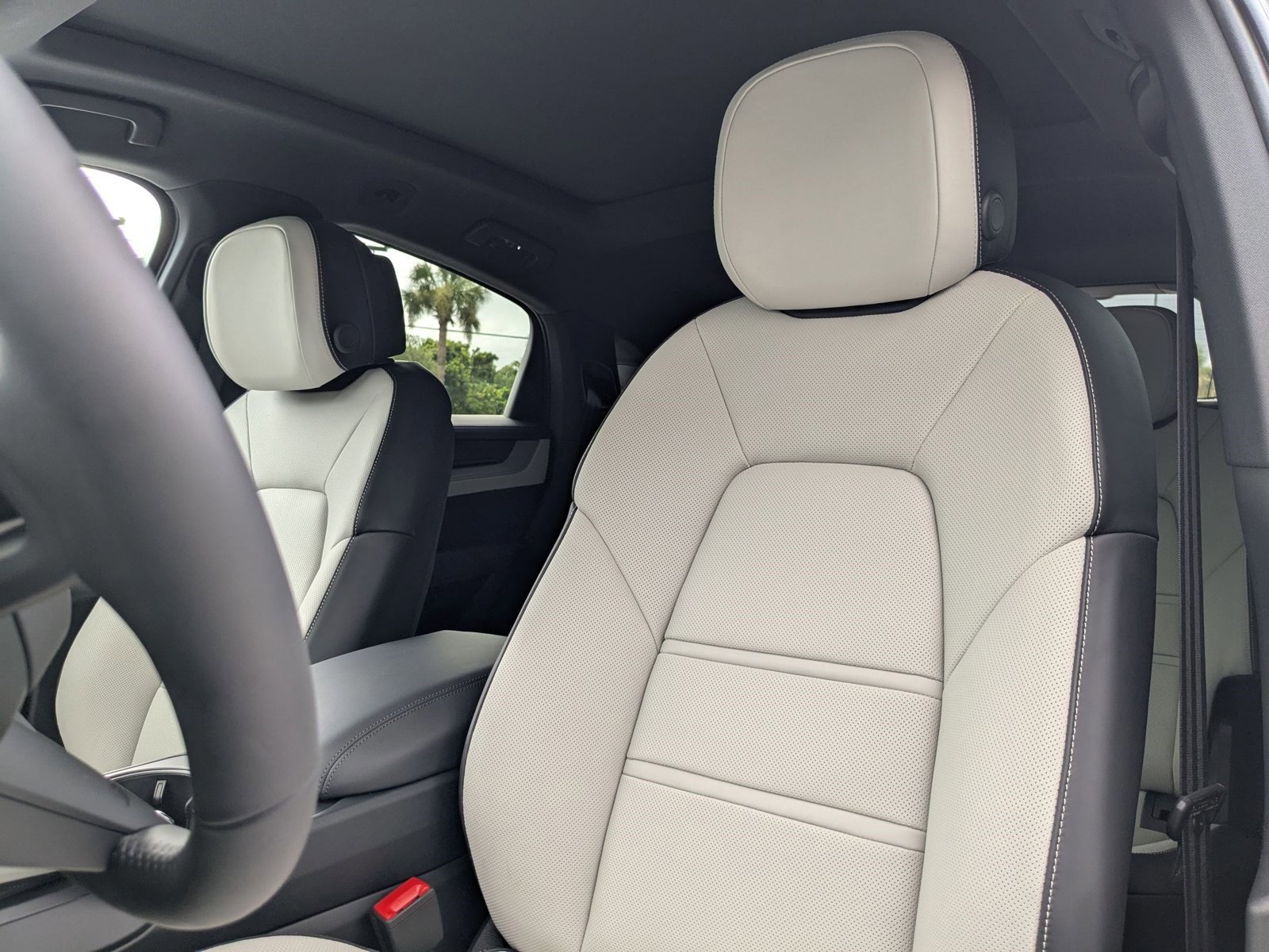 New 2026 Porsche Cayenne S image 5