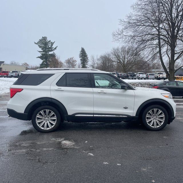 Used 2022 Ford Explorer King Ranch w/ Premium Technology Package image 11