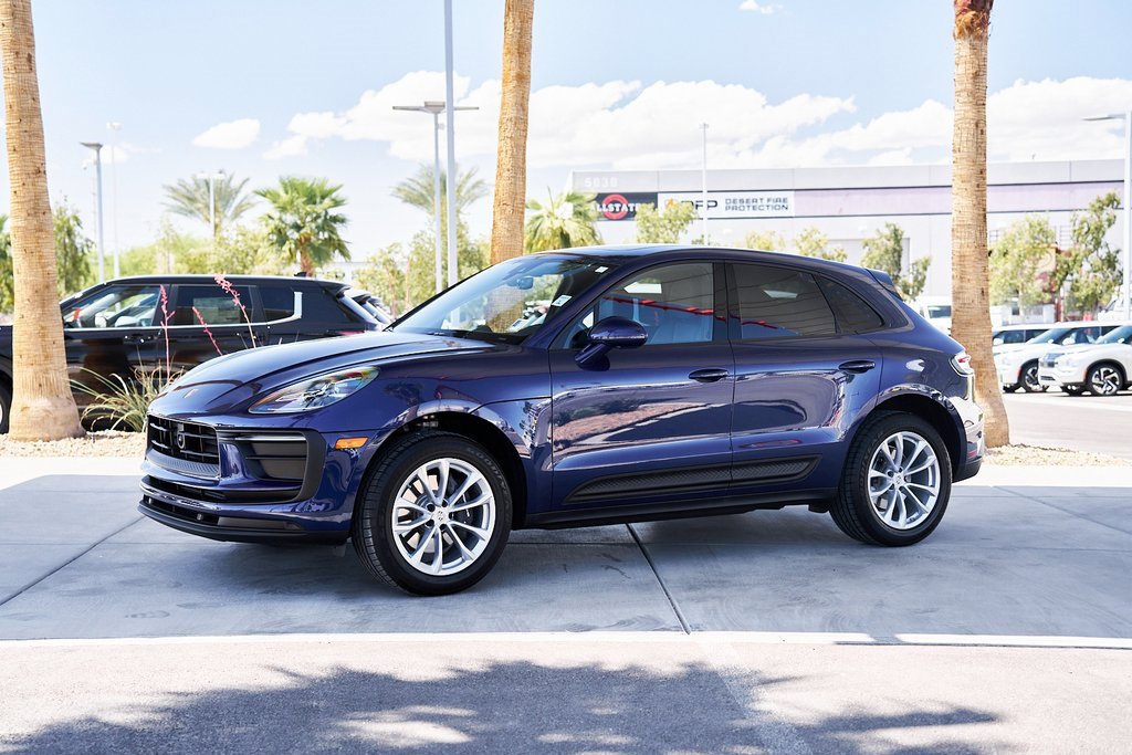 Used 2024 Porsche Macan image 4