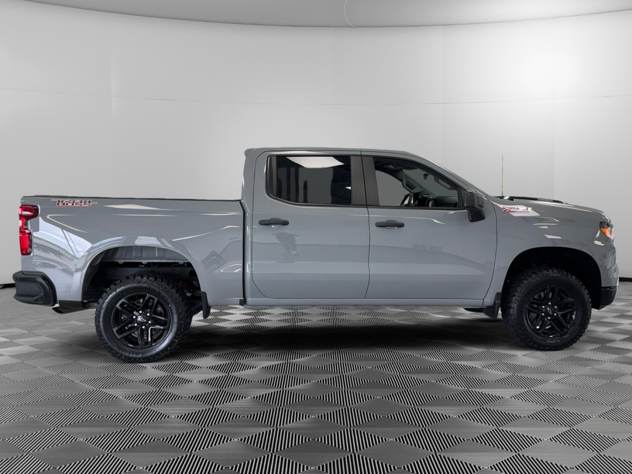 Used 2024 Chevrolet Silverado 1500 Custom Trail Boss AWD/4WD image 8