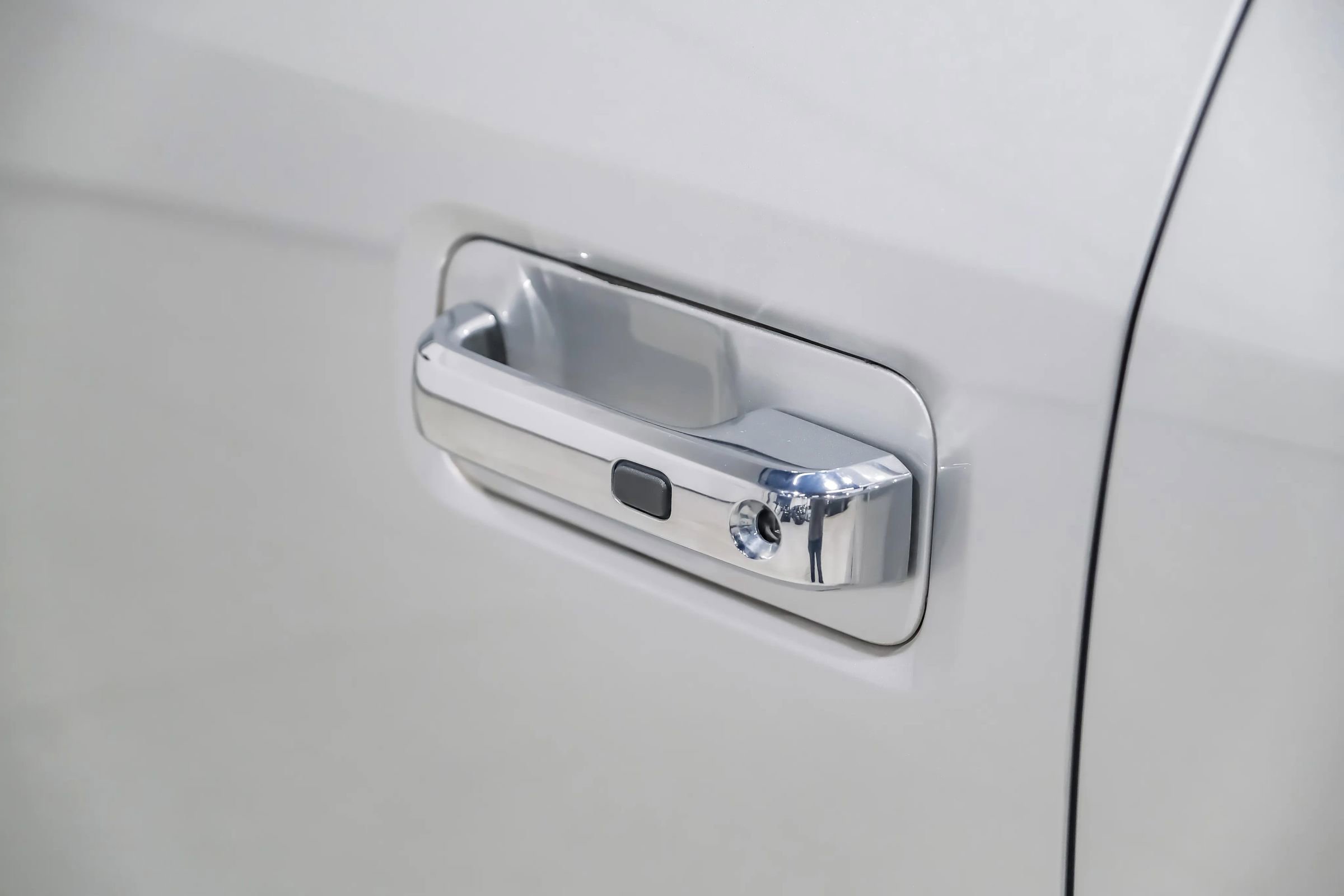 Used 2016 Ford F150 Platinum w/ Equipment Group 701A Luxury AWD/4WD image 48