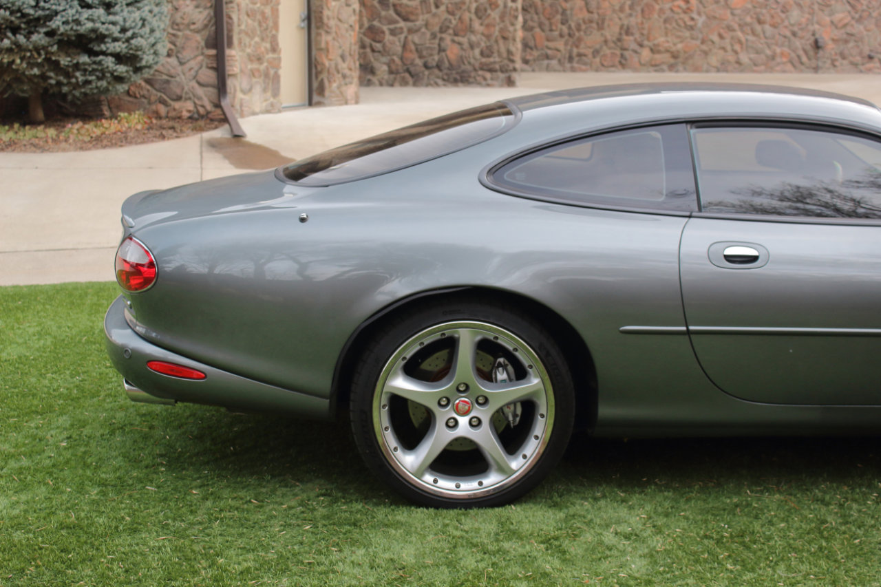 Used 2003 Jaguar XK8 Coupe image 15