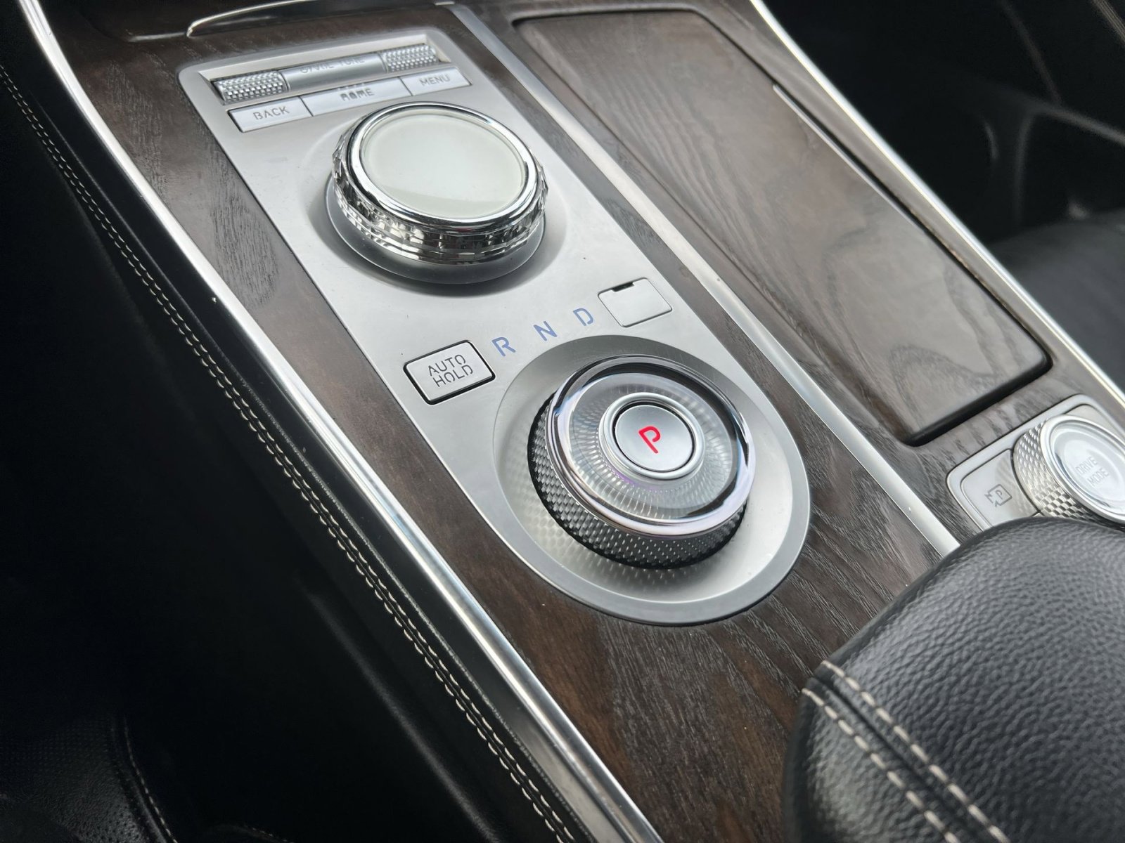 Used 2023 Genesis GV80 3.5T w/ Advanced Package image 22