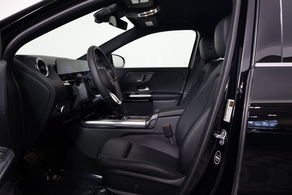 Used 2025 Mercedes-Benz GLA 250 image 10