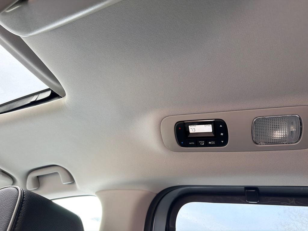 New 2026 Honda Odyssey Touring image 21