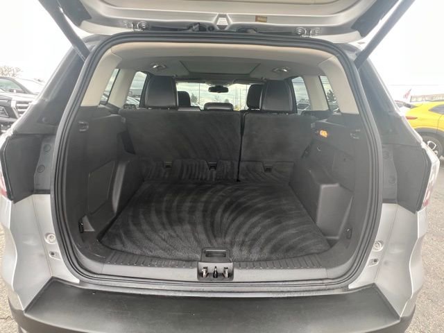 Used 2018 Ford Escape Titanium image 9