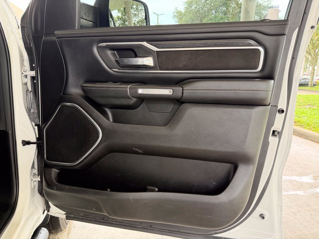 Used 2023 RAM 1500 Laramie AWD/4WD image 35