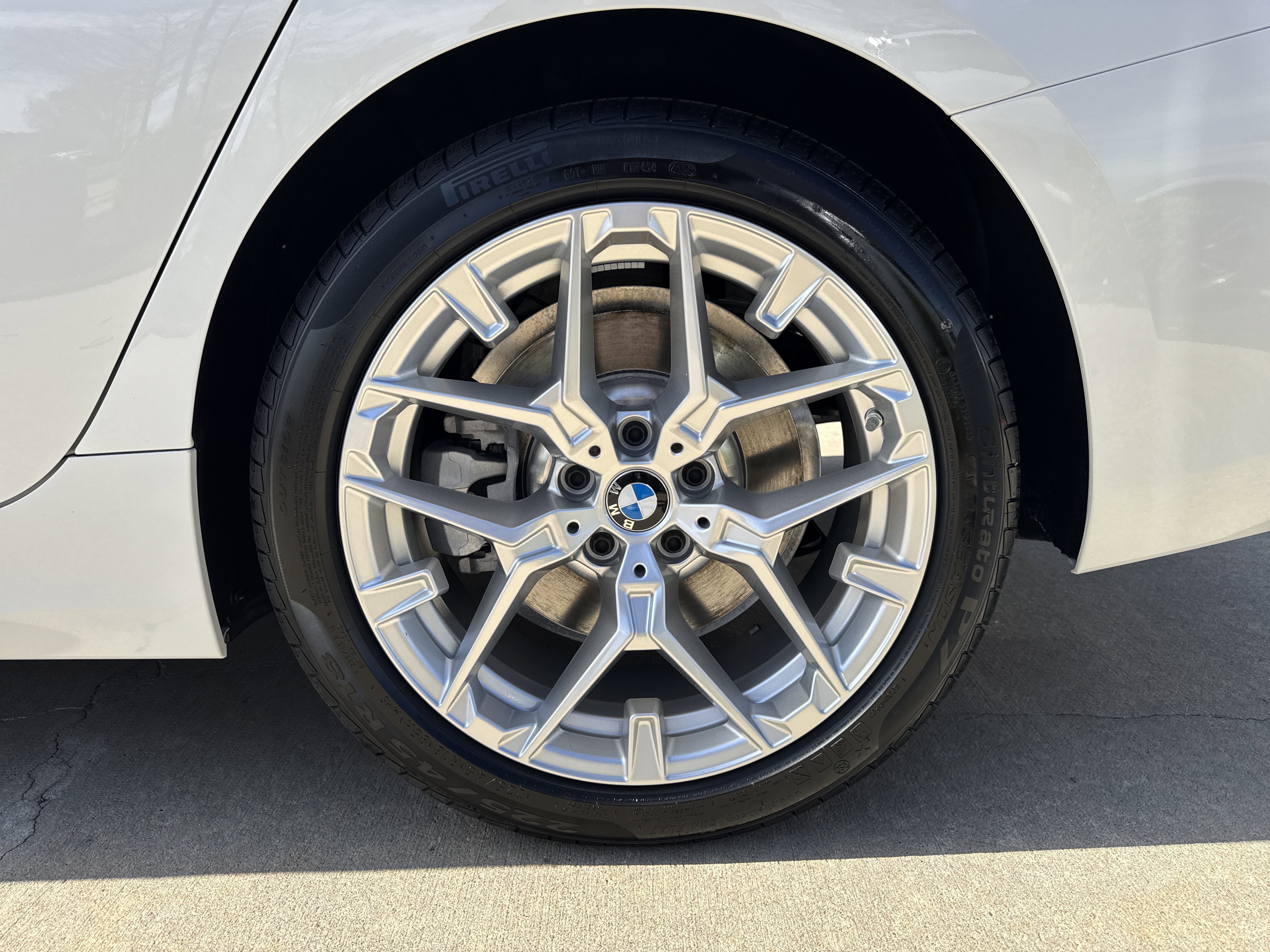 New 2026 BMW 330i xDrive Sedan w/ Premium Package AWD/4WD image 25