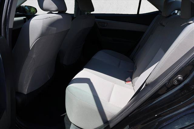 Used 2015 Toyota Corolla LE FWD image 21