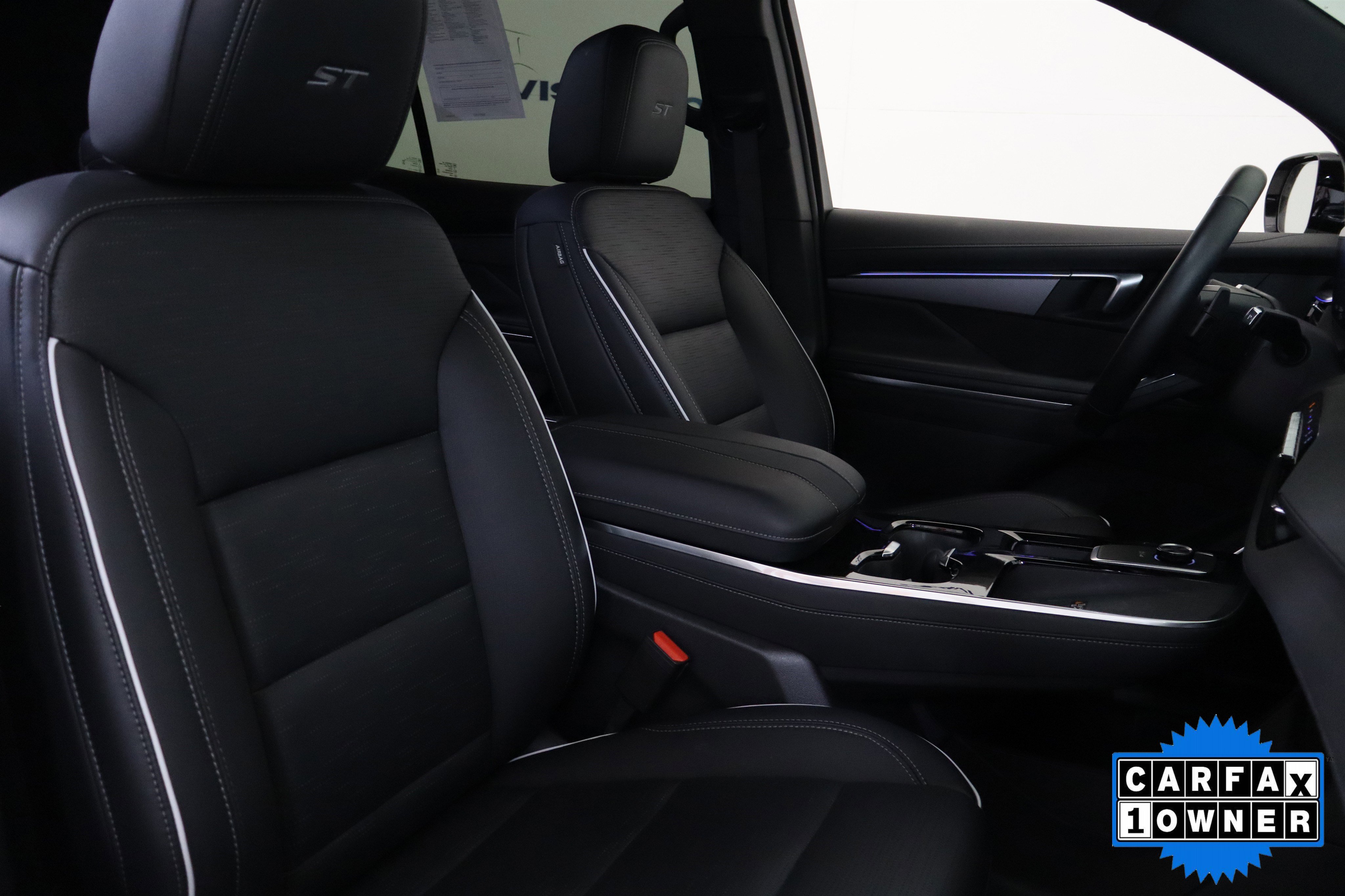 Used 2025 Buick Enclave Sport Touring image 20