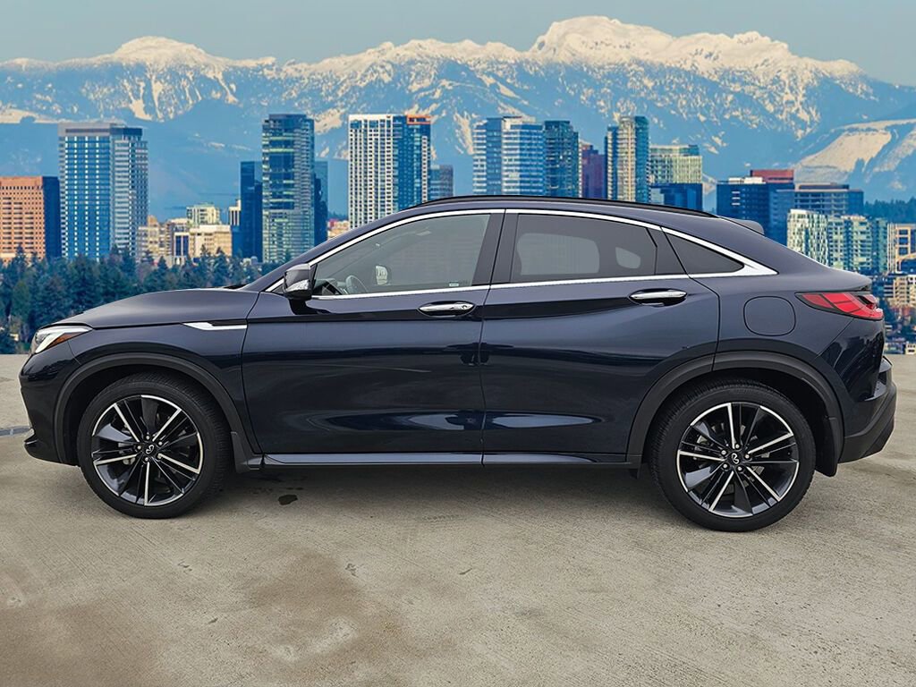 Certified 2023 INFINITI QX55 Essential image 12