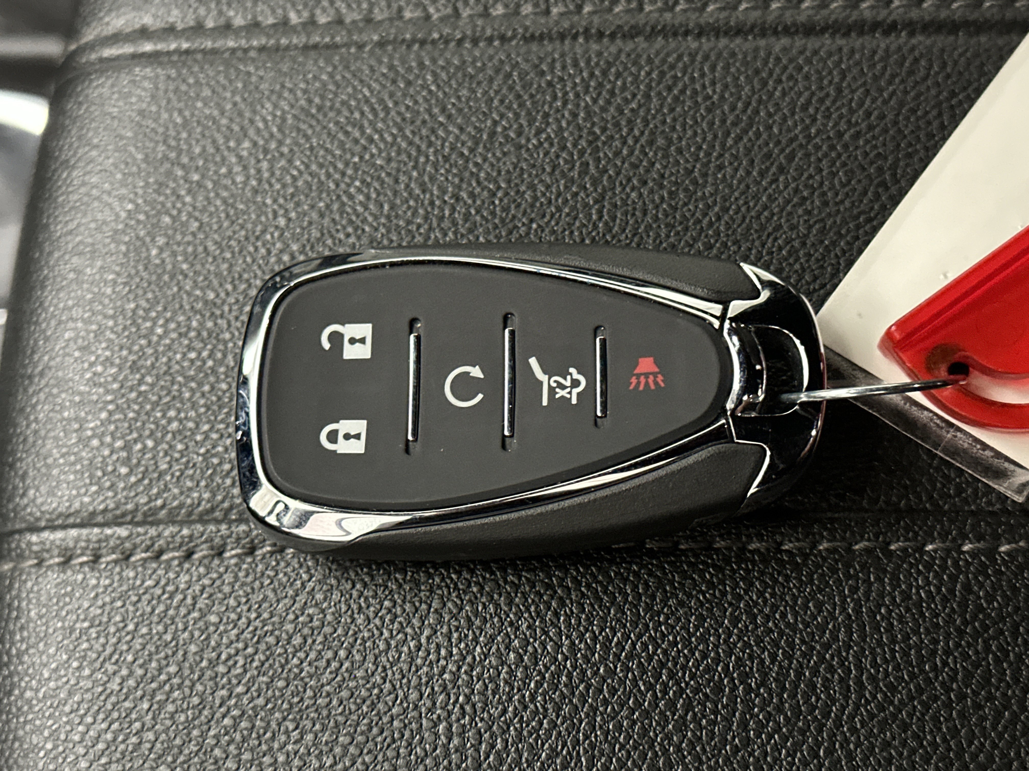 Used 2022 Chevrolet Traverse LT image 44