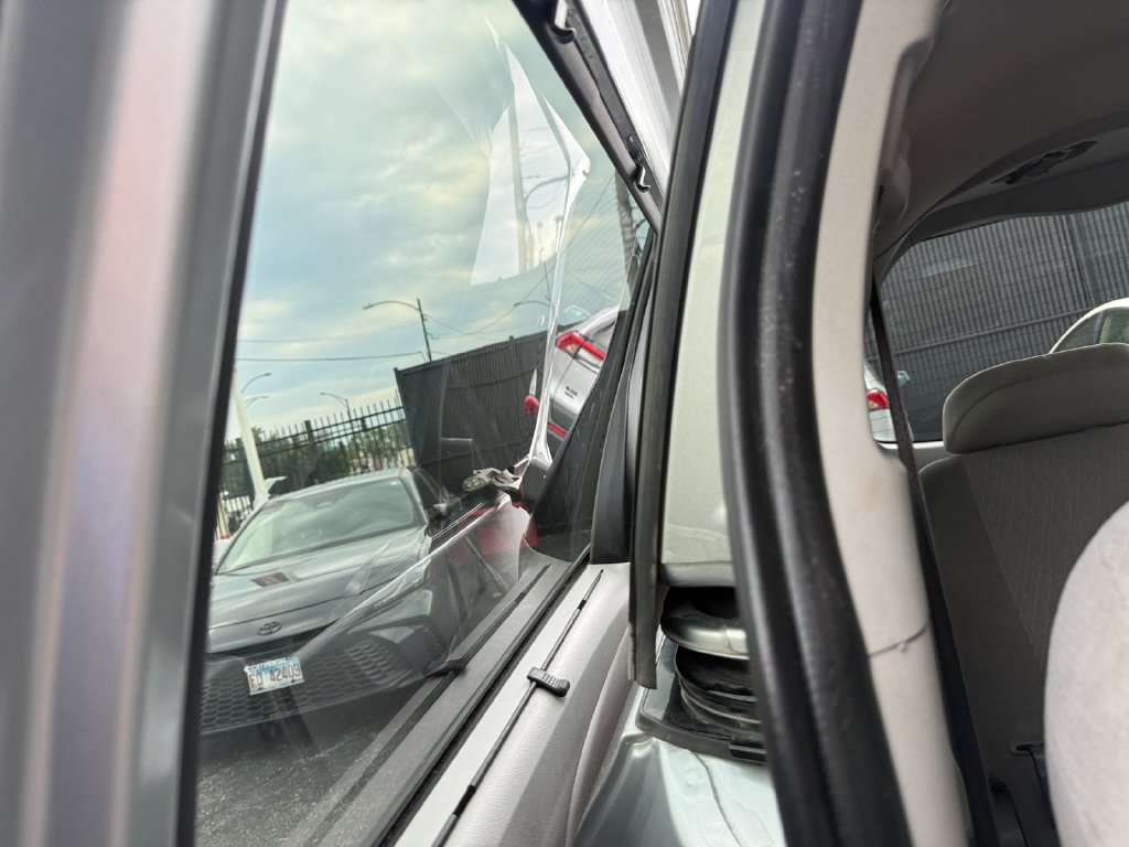 Certified 2020 Toyota Sienna LE FWD image 24