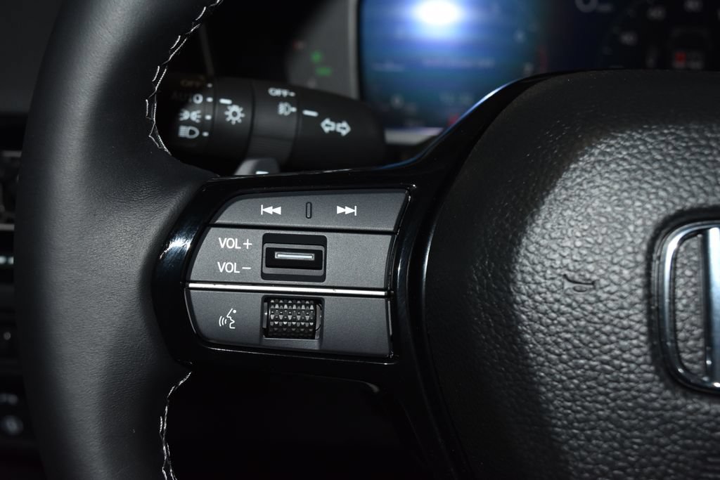 Used 2024 Honda Civic Touring image 9