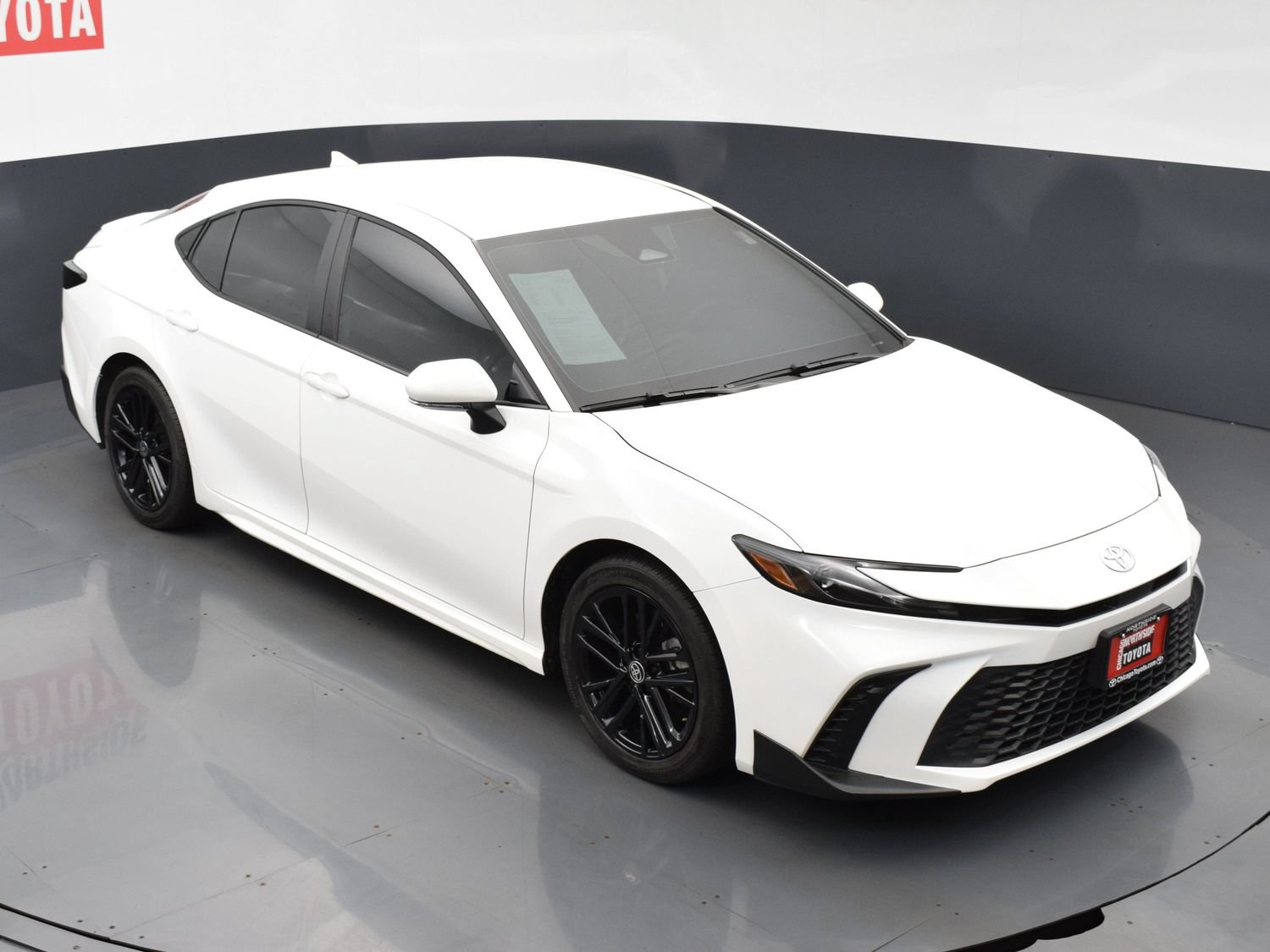 Used 2026 Toyota Camry SE FWD image 22