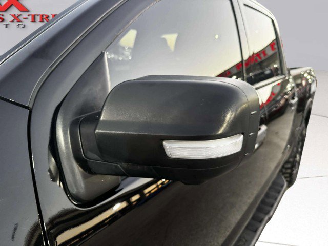 Used 2021 Nissan Titan PRO-4X w/ Pro-4x Convenience Package image 14