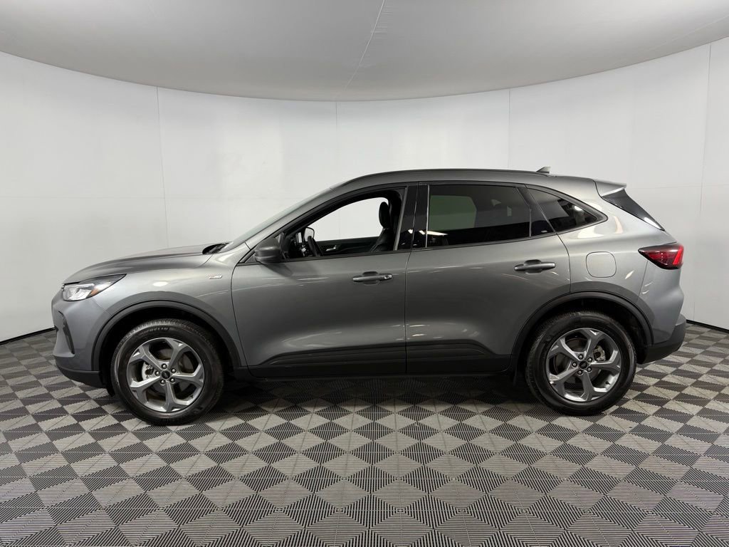 Used 2025 Ford Escape ST-Line AWD/4WD image 8