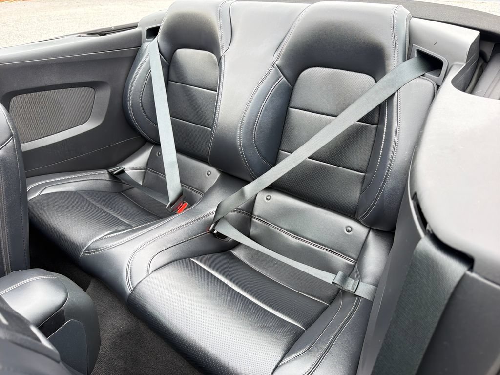 Used 2025 Ford Mustang Premium RWD image 31