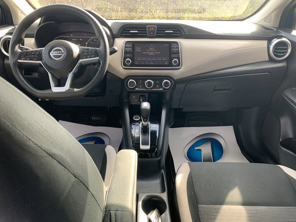 Used 2020 Nissan Versa SV image 16